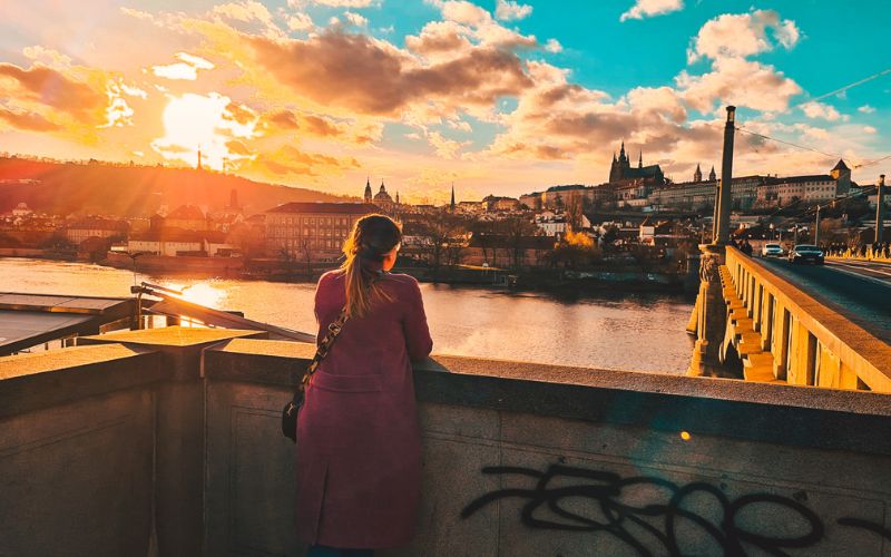 Girl in Prague, I love to travel without kids.