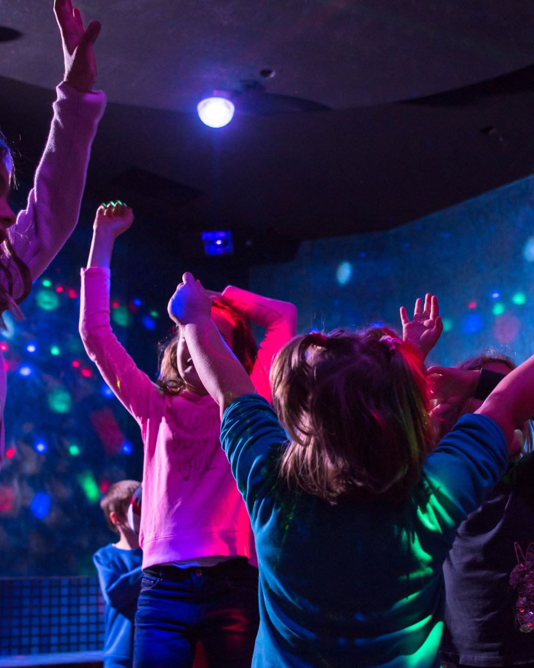Kids neon disco.